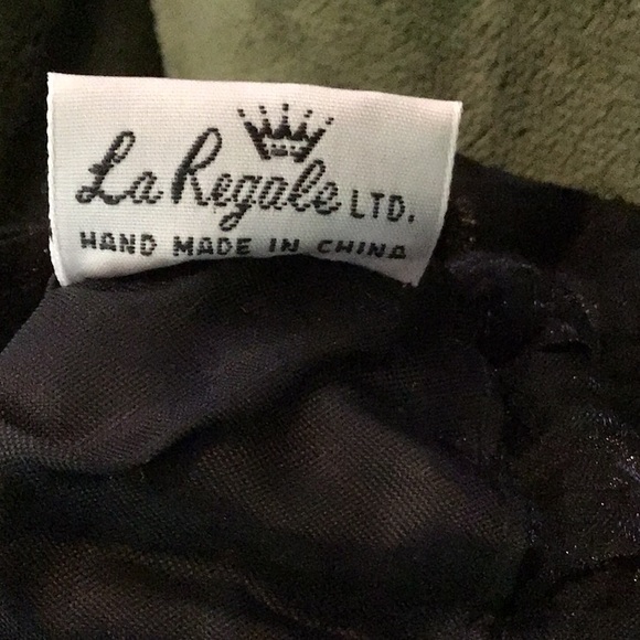 Drawstring Shimmery Handbag - Picture 3 of 3